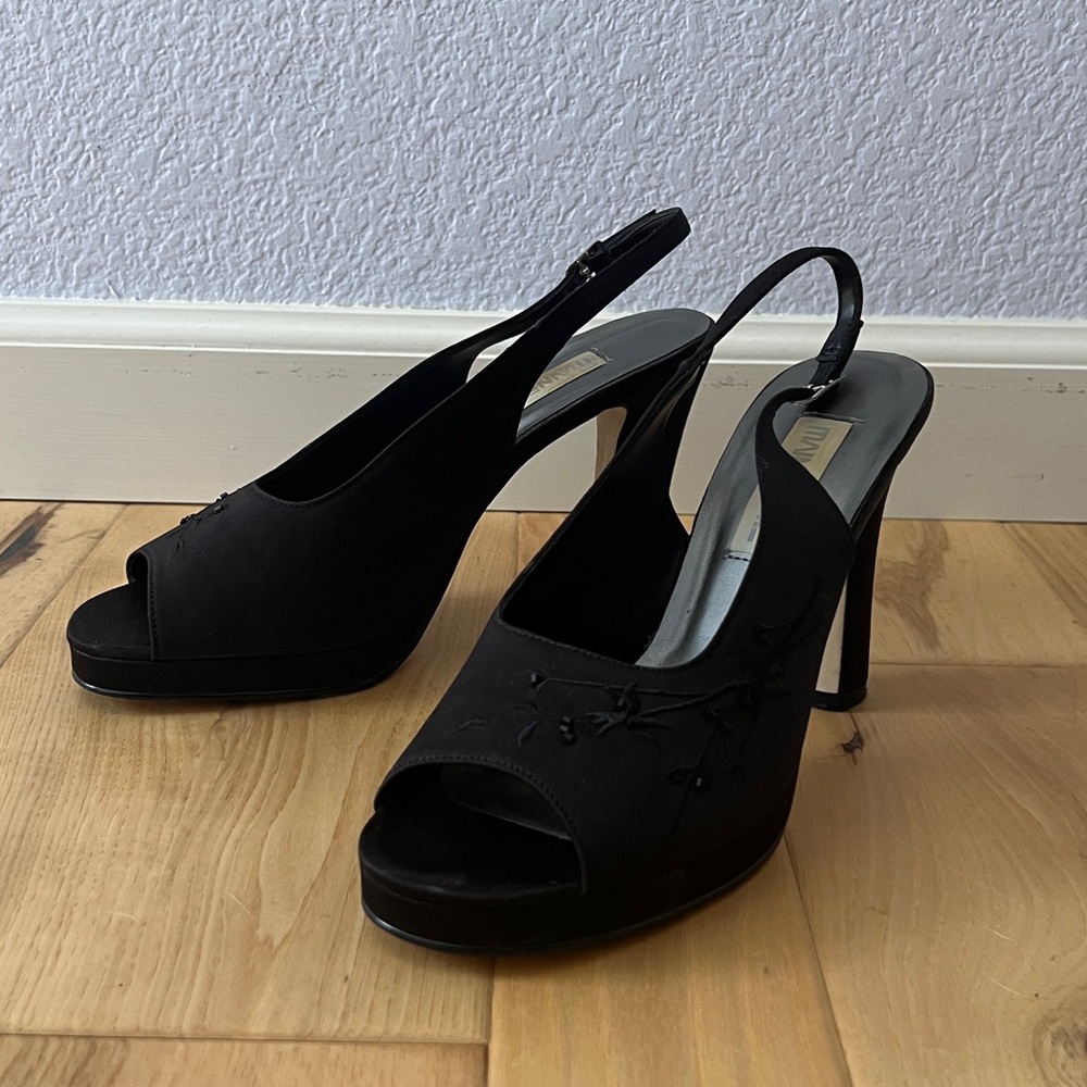 Vintage Mainframe “Eliza” Platform Heels with Embroidered Detail